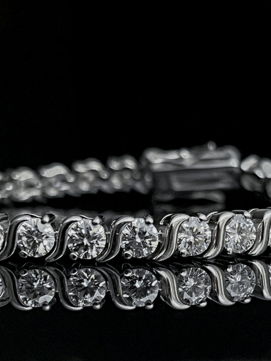 Tennis bracelet